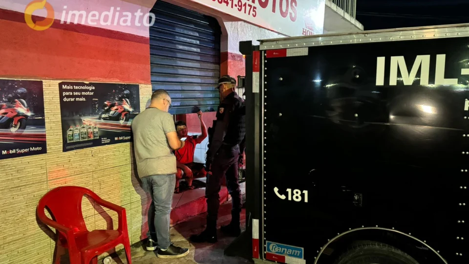 Homem é executado a tiros dentro de oficina de motos n bairro da União