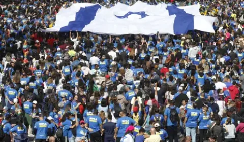 Marcha para Jesus reúne milhares de pessoas na capital paulista