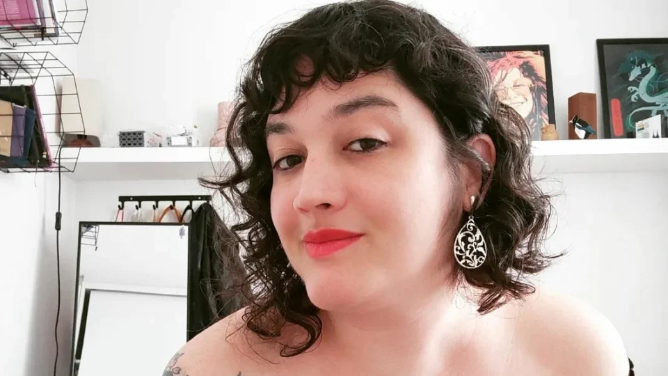 Professora da USP defende “direito à sexualidade” em abrigos do Rio Grande do Sul