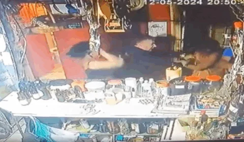 VEJA VÍDEO: mulher entra em briga e acaba morta dentro de bar após sentir ciúmes de ex-companheiro
