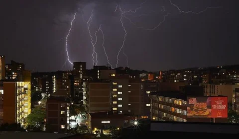 Amazonas e Pará estão em ocorrência de alto índice de raios