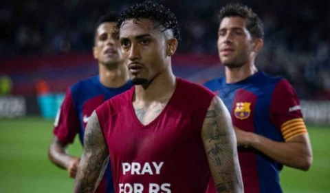 Após homenagem ao Rio Grande do Sul, Raphinha, do Barcelona, é multado pela La Liga