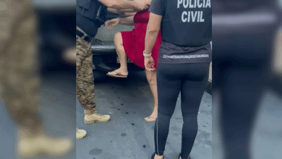Vizinha é presa suspeita de abusar de menino 8 anos em Manaus