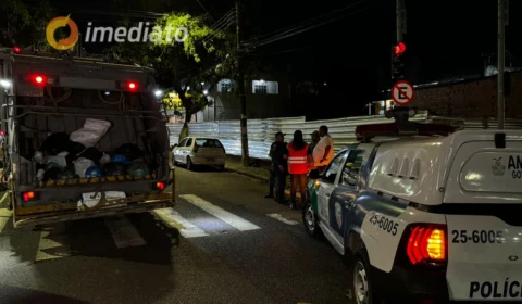 Mulher é atropelada por caminhão coletor de lixo na avenida Castelo Branco