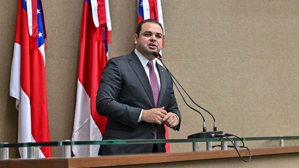 Mulheres em consultas médicas têm direito a acompanhante garantido por lei de autoria do deputado Roberto Cidade