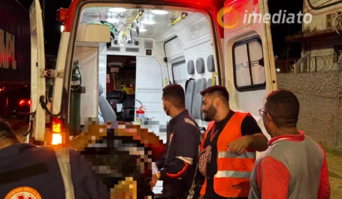 Motorista e passageira ficam gravemente ferido após pneu da moto estourar na Bola da Suframa