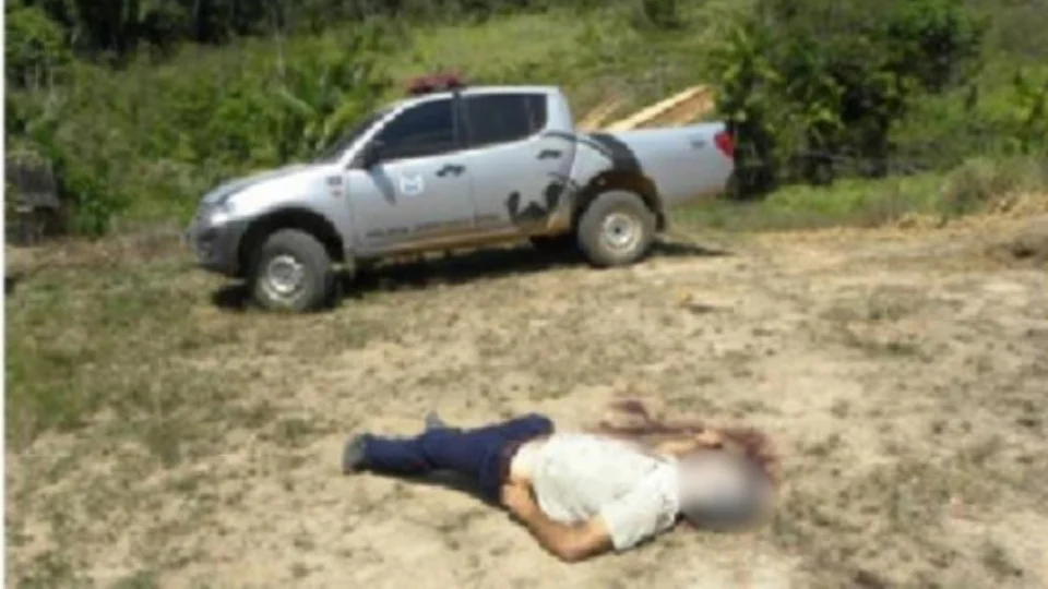 Mulher que matou marido abusador de filhas é absolvida após 11 anos