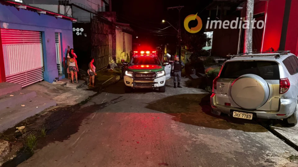 Homem sofre tentativa de homicídio enquanto buscava a filha em Flores