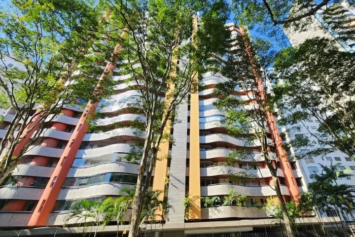 Tragédia em São Paulo: trabalhador que caiu do 8° andar enquanto limpava vidros morre nesta sexta-feira (21)