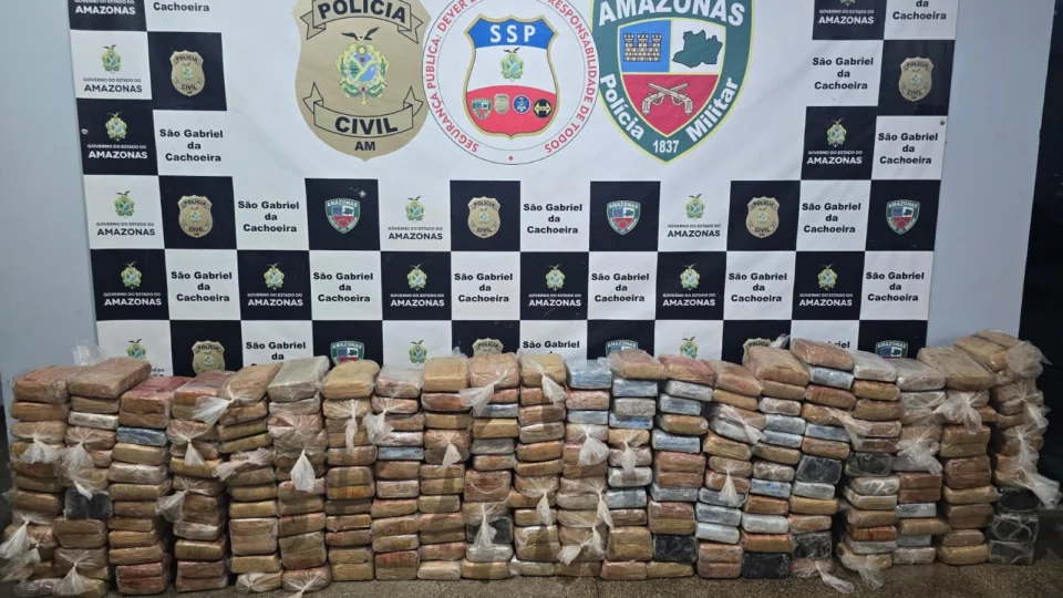 Polícia Militar realiza grande apreensão de maconha em São Gabriel da Cachoeira; Veja vídeo