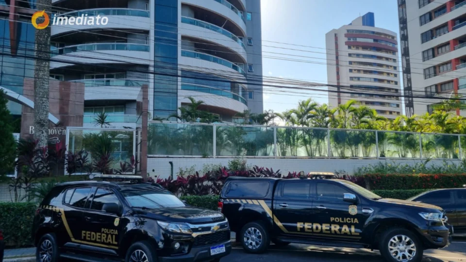 Polícia Federal deflagra operação para desarticular tráfico internacional de drogas em Manaus