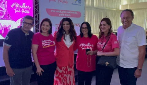 “Mulher, tome partido”, Damares Alves desembarca em Manaus para lançar campanha