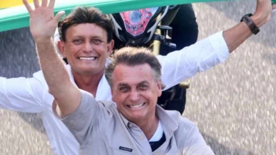 Bolsonaro cumpre agenda em Belém e anuncia nome de Éder Mauro para prefeitura