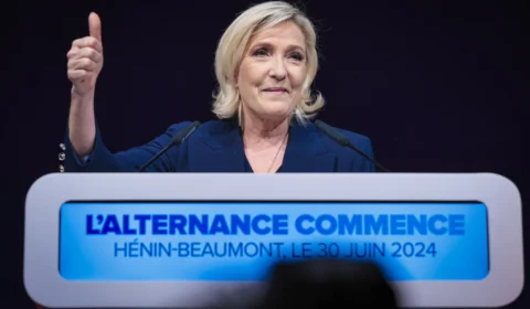 Marine Le Pen declara vitória da direita no primeiro turno das eleições na França