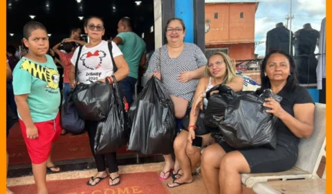 Turistas aproveitam o sábado para fazer compras em Lethen na Guiana