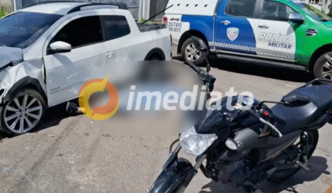 Homem colide com poste e morre após mal súbito na Avenida São Jorge