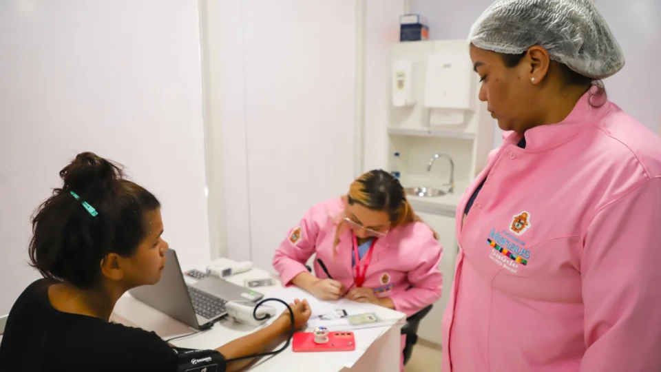 Confira locais das Unidades Móveis de Saúde da Mulher em Manaus