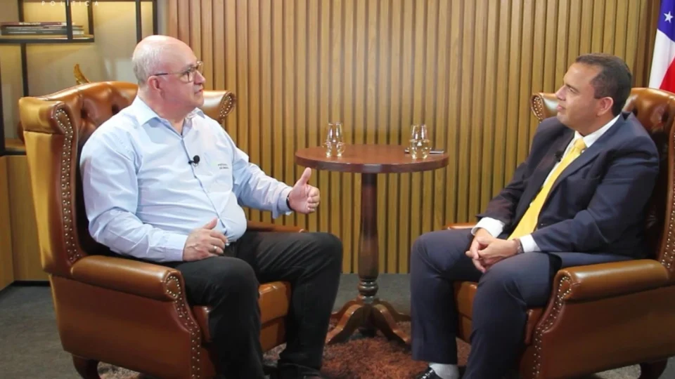 ‘Conversa Política’ deste sábado é com o presidente da Potássio do Brasil, Adriano Espeschit