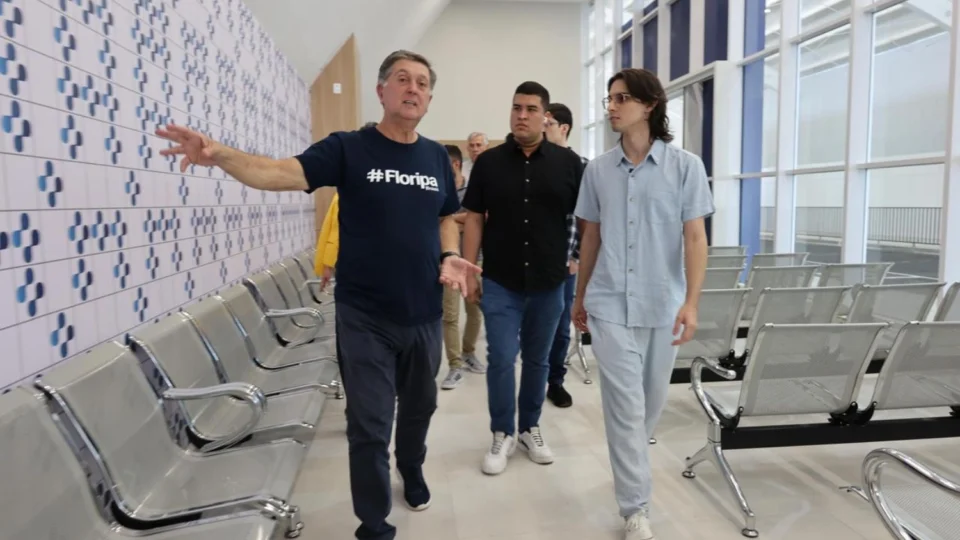 Amon quer implantar em Manaus técnica de construção utilizada por Prefeitura de Florianópolis: “Uma escola em 42 dias”