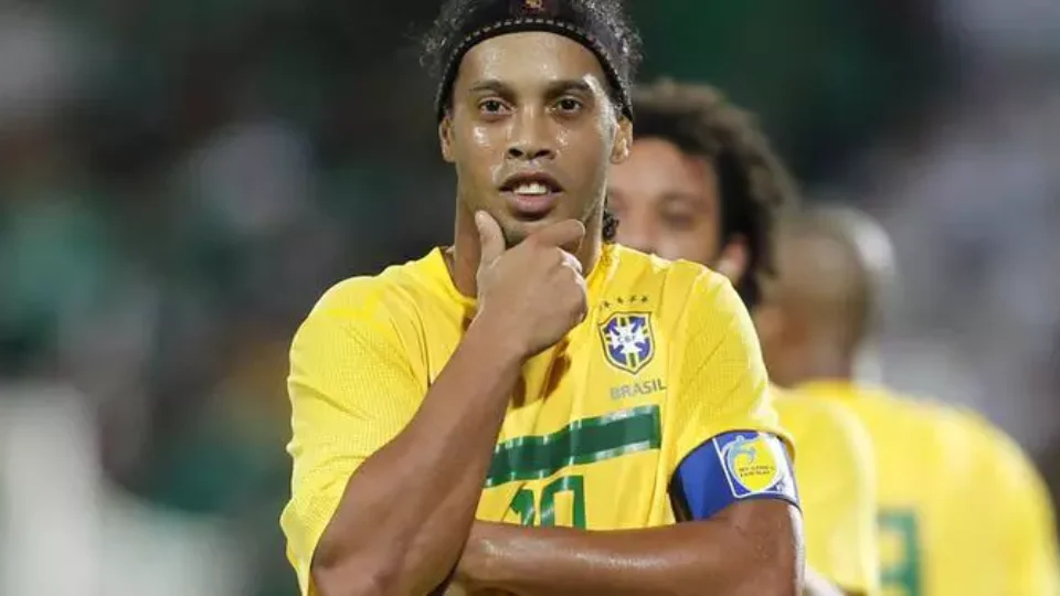 Após criticar a Seleção Brasileira, Ronaldinho Gaúcho revela ação de marketing