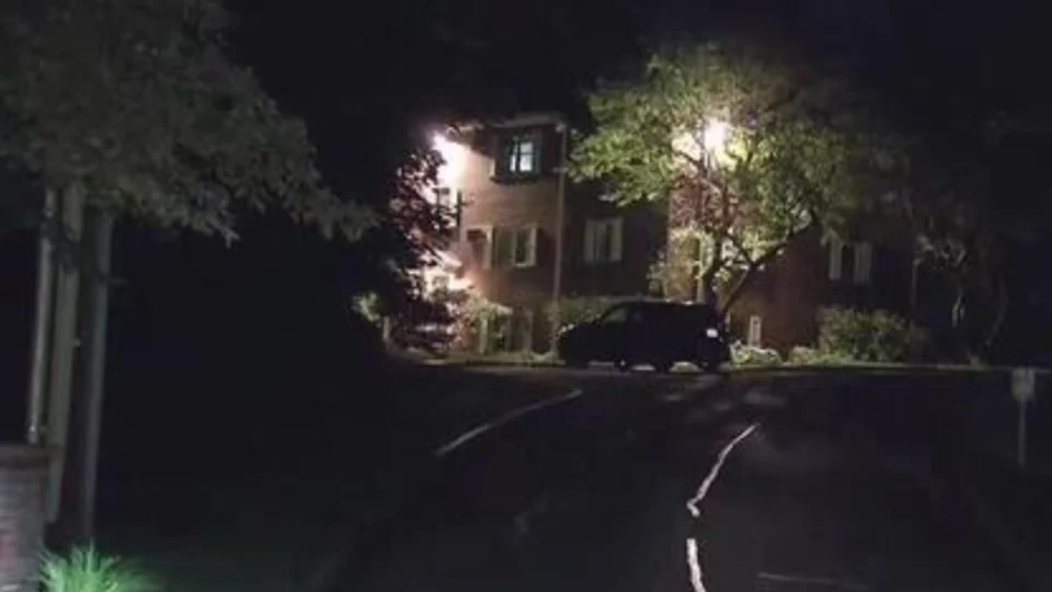 Brasileiro rapta enteada de 16 anos e atira contra ela e depois em si próprio em aparente homicídio seguido de suicídio nos EUA 