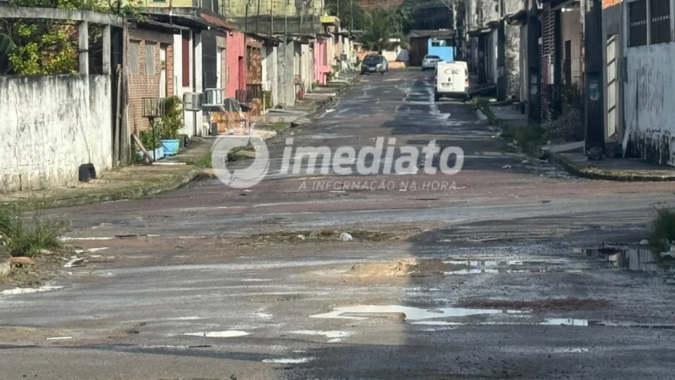 Moradores do Conjunto Cidadão 12 denunciam problemas de infraestrutura