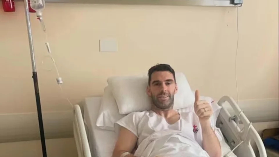 Ex-atacante do Timão é internado dias antes de sua despedida do futebol