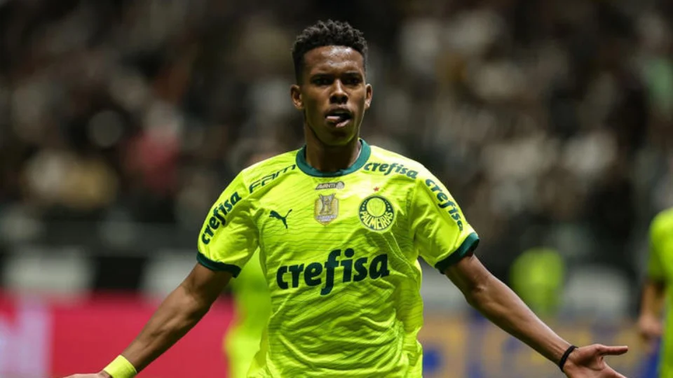 Palmeiras vende Estêvão ao Chelsea por R$ 360 mi