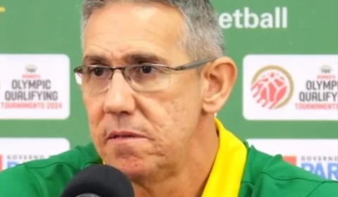 Técnico da Seleção de basquete pede demissão em solidariedade a Diego Falcão