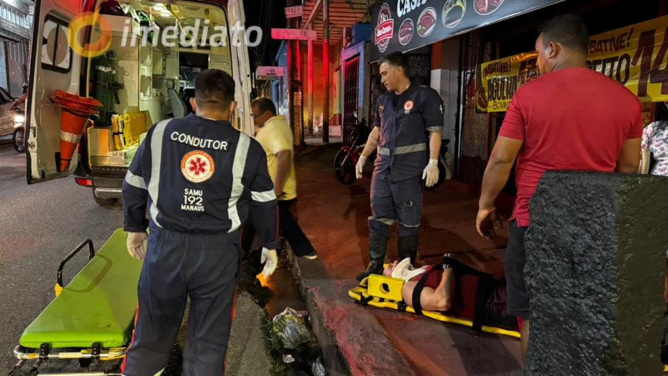 Passageira e motorista de moto por app sofrem grave acidente no Mutirão