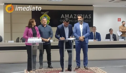 Wilson Lima assina pré-contrato para iniciar consultas públicas de REDD+ nas RDS do Rio Negro e do Juma