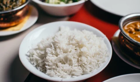 Preço do arroz sobe em 15 capitais e encarece cesta básica