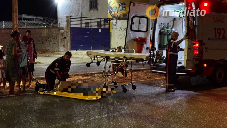 Idoso fica gravemente ferido após ser atropelado em faixa de pedestre no Zumbi