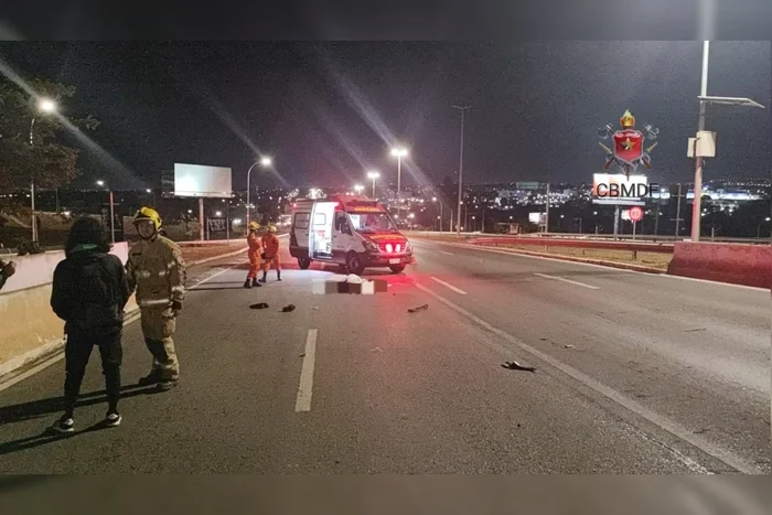 Homem morre após ser atropelado em viaduto do Lago Norte no DF