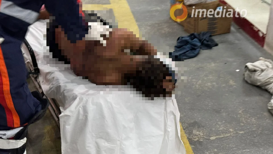 Homem pede ajuda em drogaria após ser agredido por suspeita de praticar furtos no Novo Aleixo