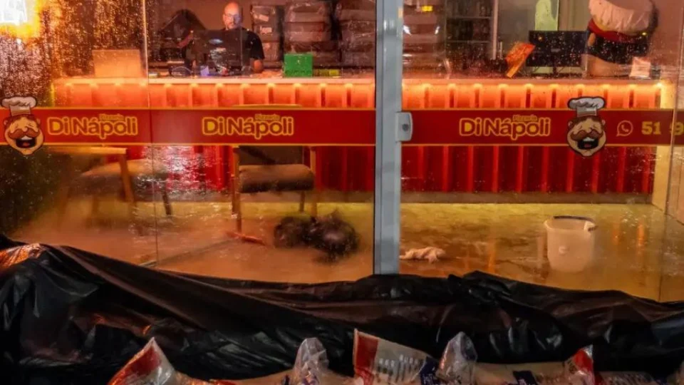 Pesquisa mostra que 52% das indústrias do RS não possuíam seguro contra enchentes