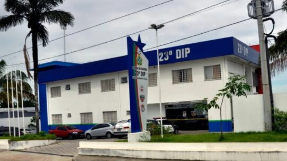 Mulher que dopava e roubava passageiros de aplicativo é presa em Manaus