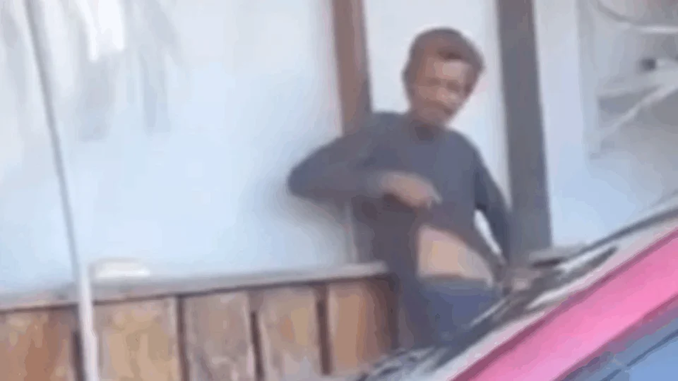 VEJA VÍDEO: homem é flagrado exibindo órgão genital para mulher em Manaus