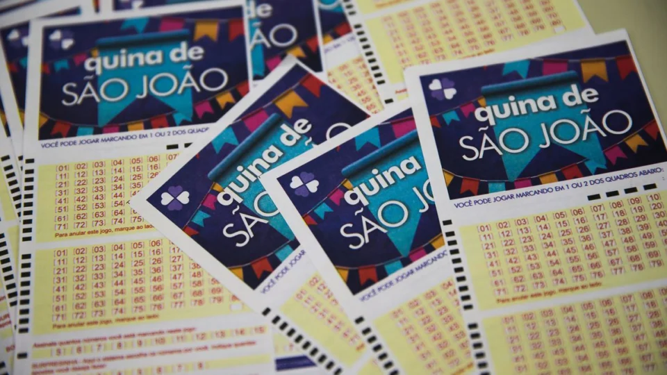 Quina de São João: Quanto rendem os R$ 220 milhões na poupança, CDI e Tesouro Direto?