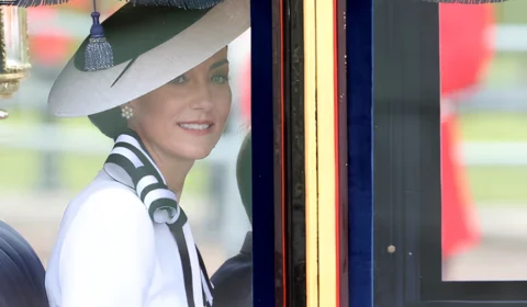 VEJA: Princesa de Gales, Kate Middleton, aparece em público pela primeira vez após o anúncio do diagnóstico de câncer