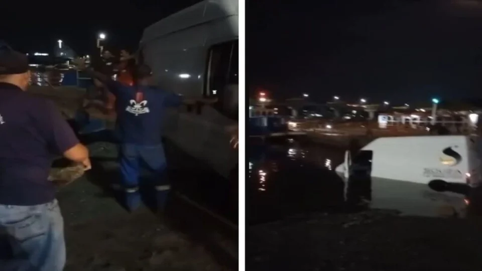Vídeo: balsa que faz travessia para Ilha dos Valadares arrasta van para dentro da água