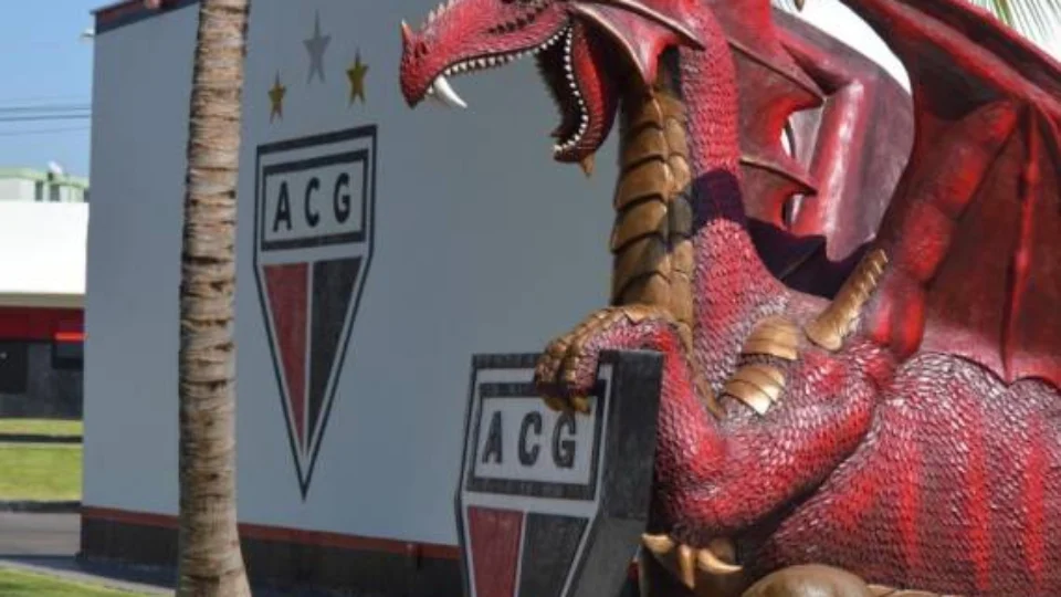 Atlético-GO segue grandes times do futebol e  torna-se SAF  