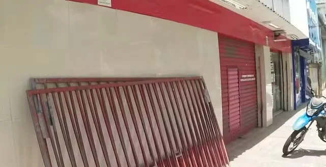 Dupla investigada por matar idoso durante assalto morre em confronto com a polícia