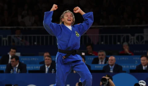 Larissa Pimenta conquista medalha de bronze no judô em Paris 2024