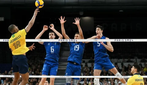 Brasil perde da Itália por 3 sets a 1 na estreia do vôlei masculino em Paris