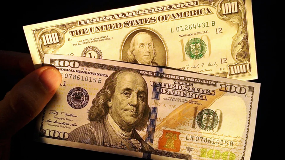 Dólar fecha em alta de 1,02% a R$ 5,48 influenciado por declarações de Lula e expectativa de corte de juros nos EUA