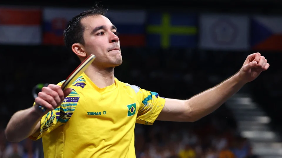 Tênis de mesa: Calderano bate francês Lebrun e vai às quartas em Paris