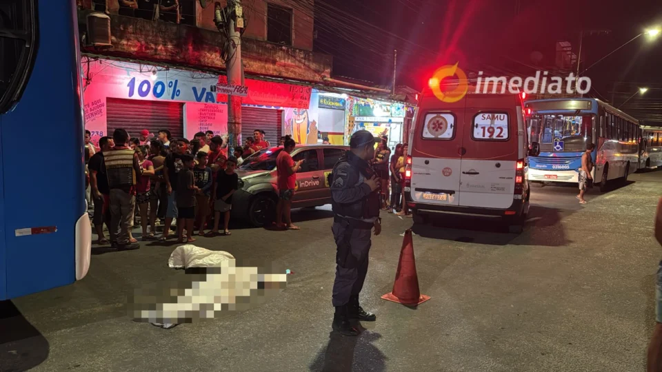Jovem morre atropelado por ônibus da linha 034 em alta velocidade no Terra Nova; Vídeo