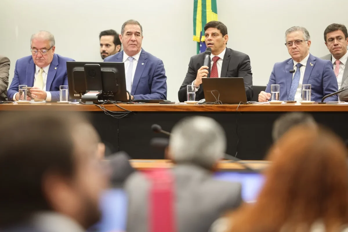 Imposto do pecado: grupo de trabalho da câmara apresenta relatório com decisões cruciais