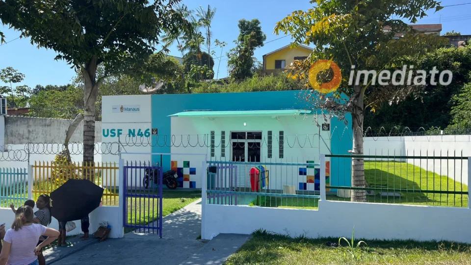 Moradores denunciam falta de atendimento em USF na comunidade Jesus Me Deu, em Manaus